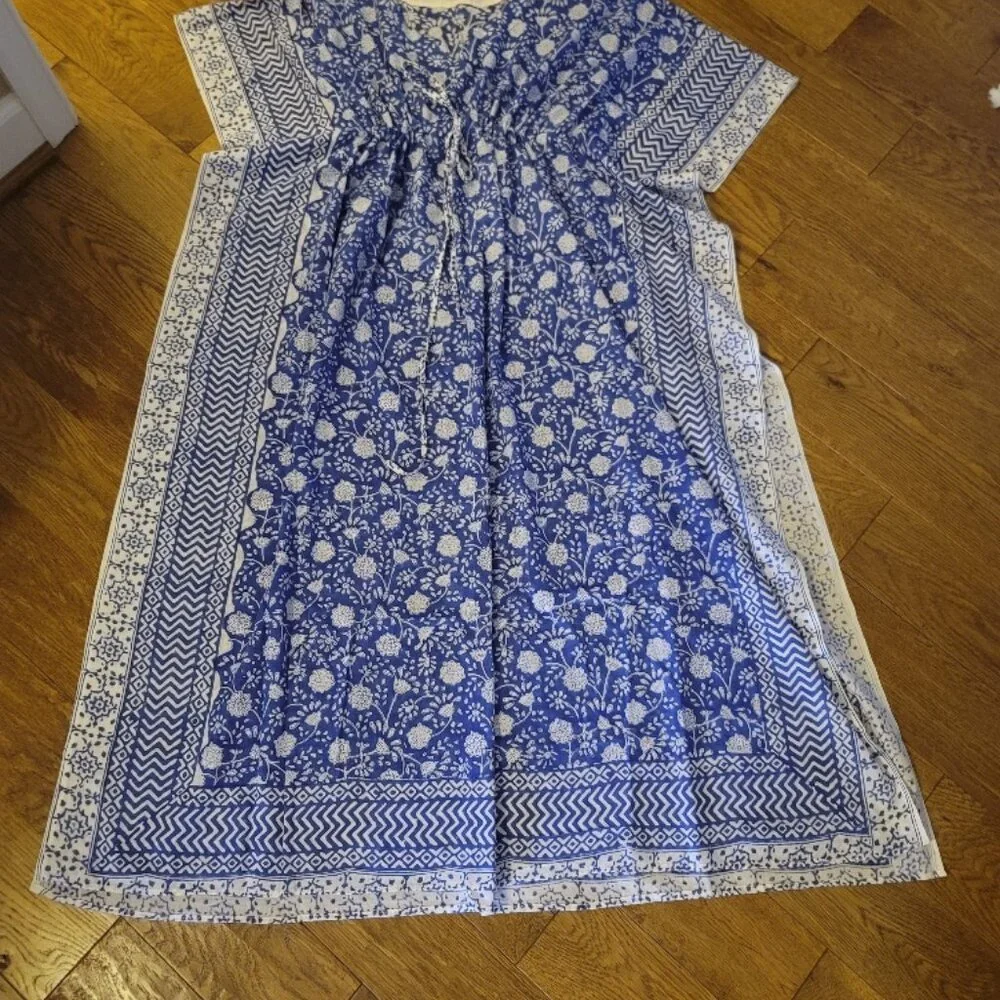 Women Blue & White Cotton Long Kaftan, Caftan Swimsuit Coverup. One size - Picture 6 of 7